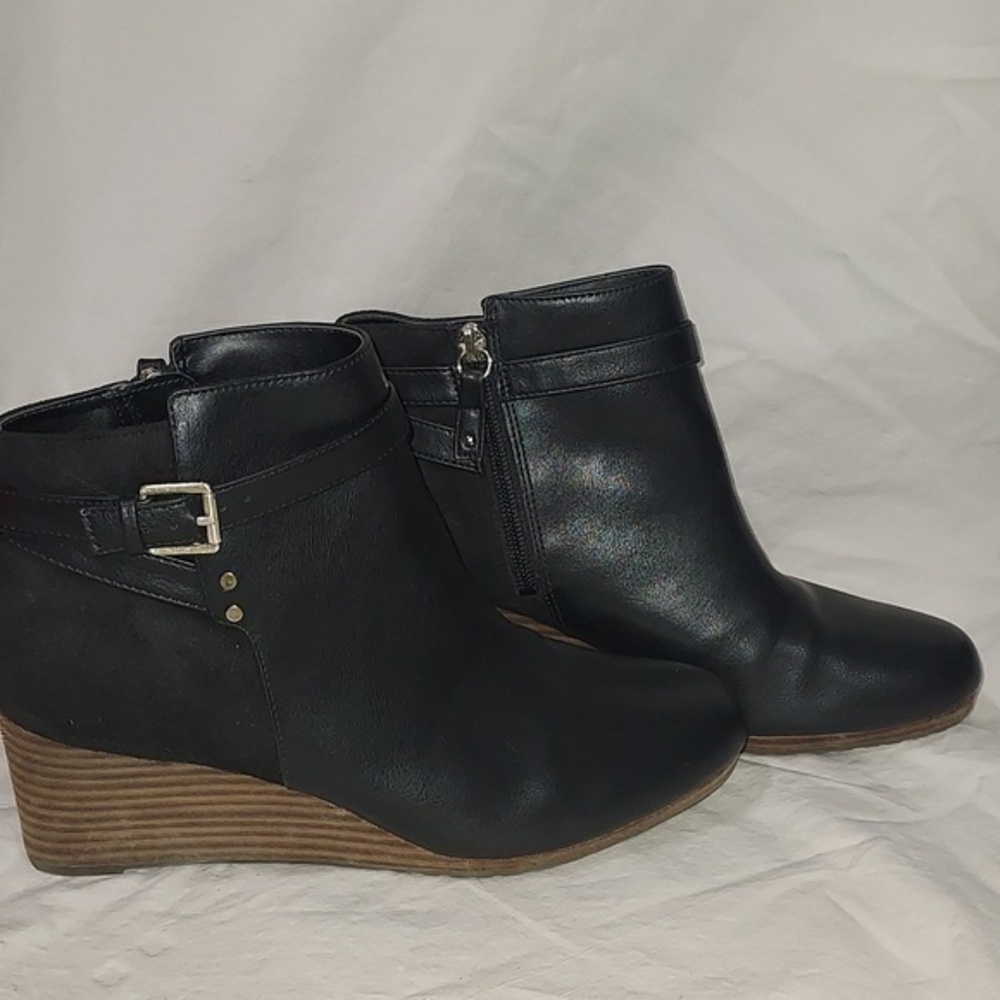 Dr.Scholls  Wedge Woman Boots Size 8.5 M